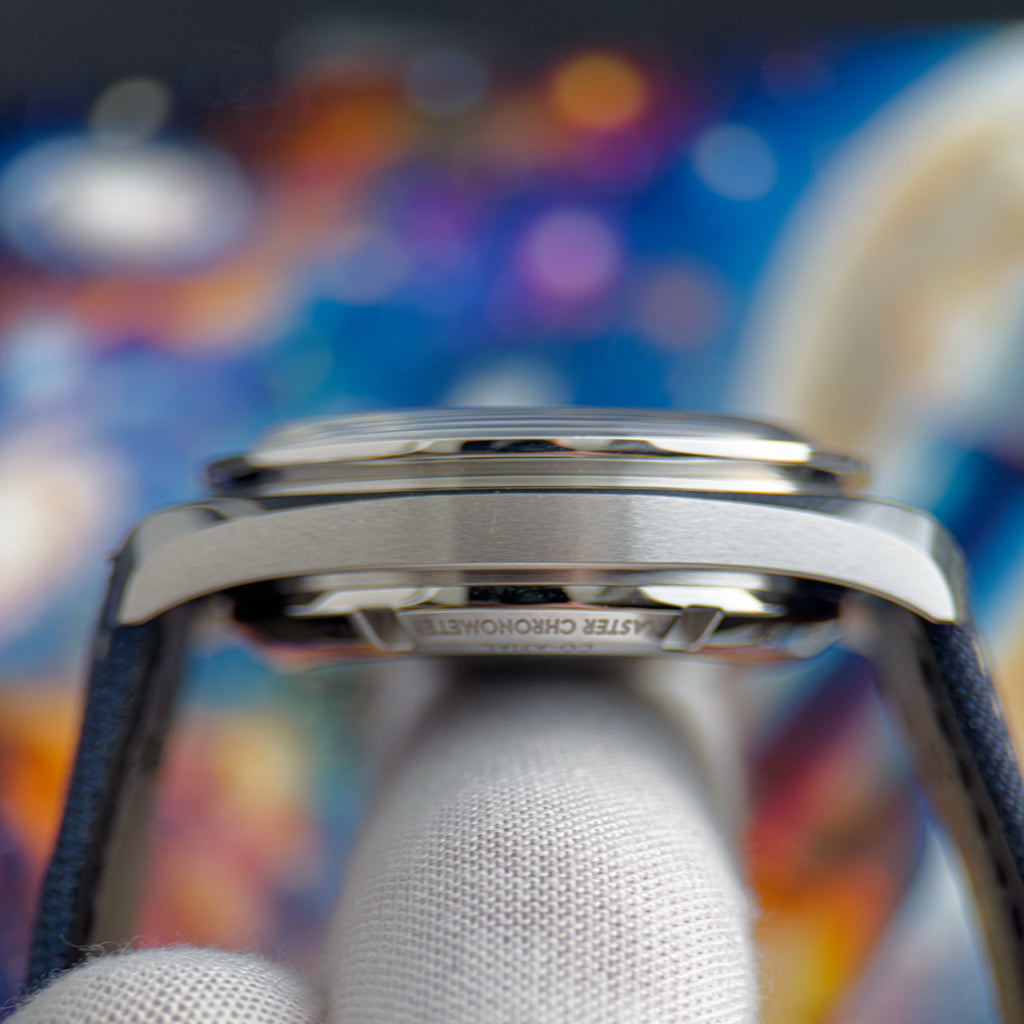 Omega Speedmaster “Silver Snoopy Award” 50th Anniversary – Ref. 310.32.42.50.02.001 Box + Papers