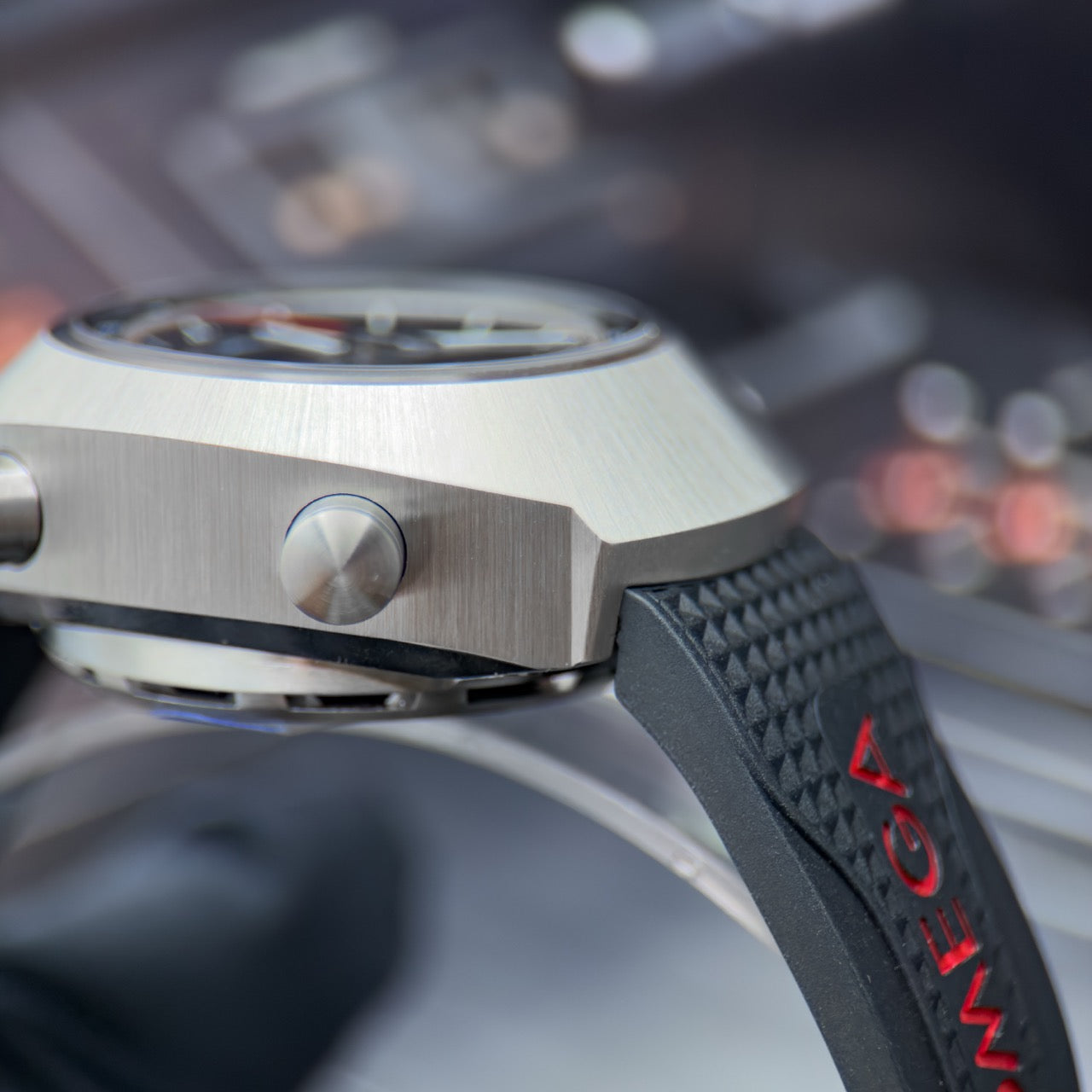 Omega Speedmaster Spacemaster Z-33 Titanium Watch 325.92.43.79.01.001
