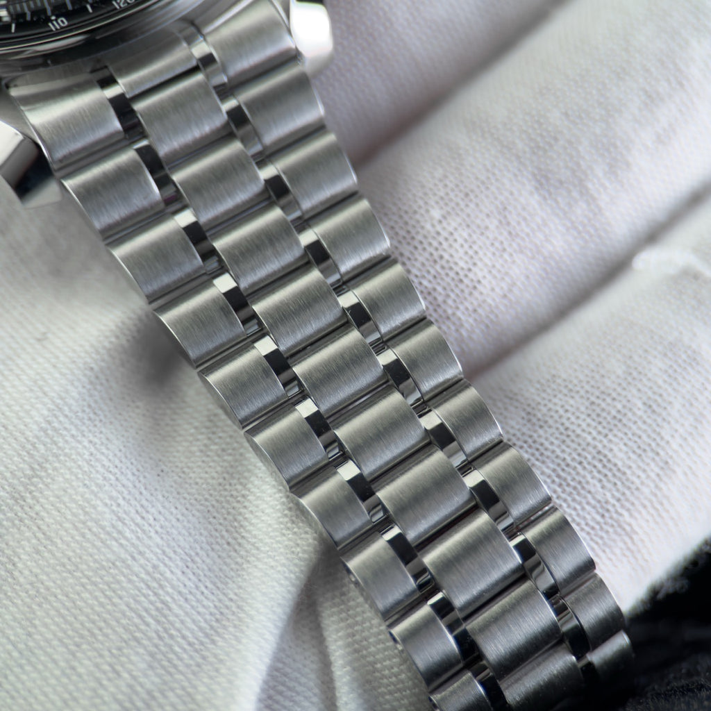 Omega Reverse Panda Speedmaster Professional Moonwatch