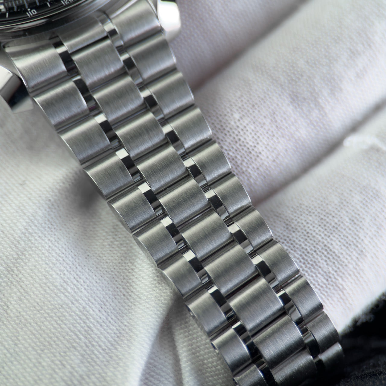 Omega Reverse Panda Speedmaster Professional Moonwatch