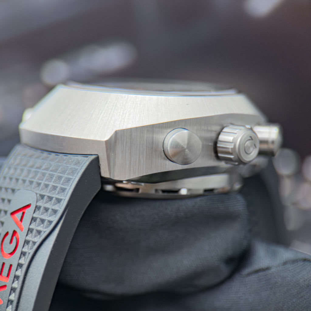 Omega Speedmaster Spacemaster Z-33 Titanium Watch 325.92.43.79.01.001
