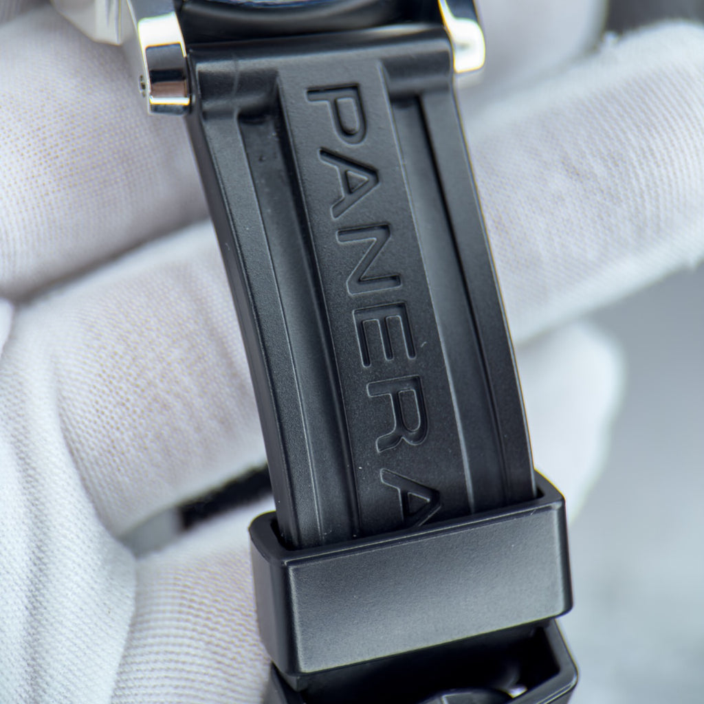 Pre-owned Panerai Luminor 44mm 8 Days PAM00560 steel black complete set — The Crown & Crystal Chandler AZ