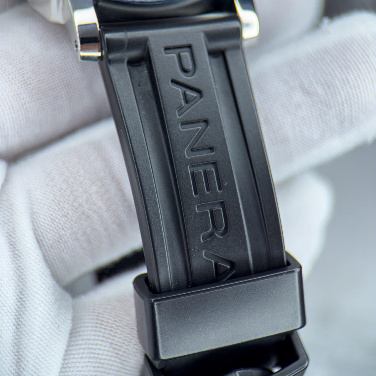 Pre-owned Panerai Luminor 44mm 8 Days PAM00560 steel black complete set — The Crown & Crystal Chandler AZ