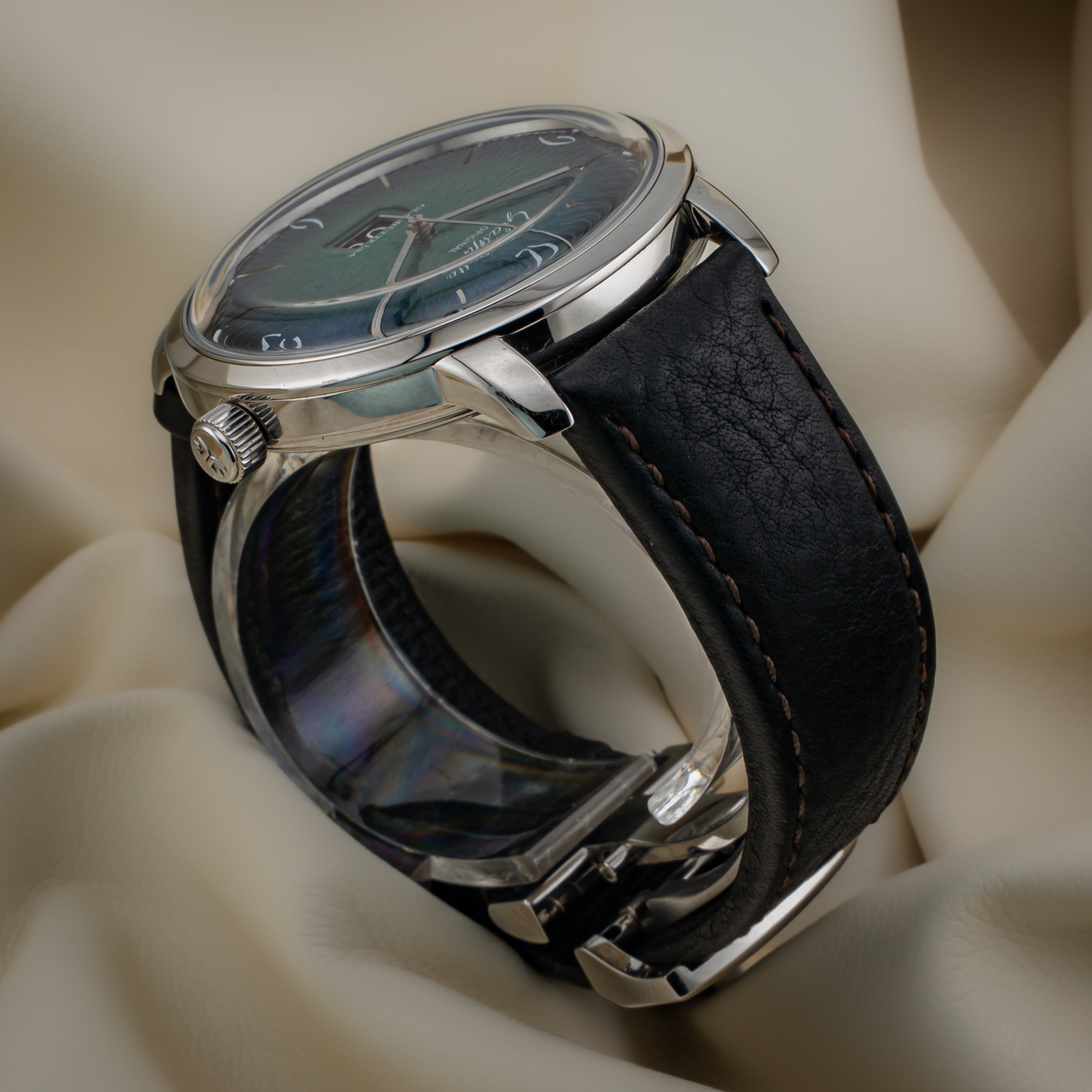 Glashütte Original Sixties Panorama Date — Green Dial — Ref. 2-39-47-04-02-04 — 2018 — Box & Papers