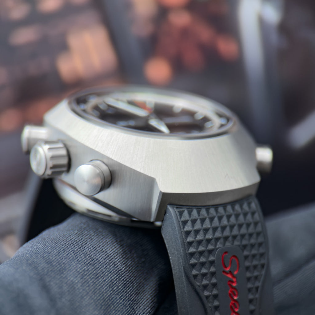 Omega Speedmaster Spacemaster Z-33 Titanium Watch 325.92.43.79.01.001