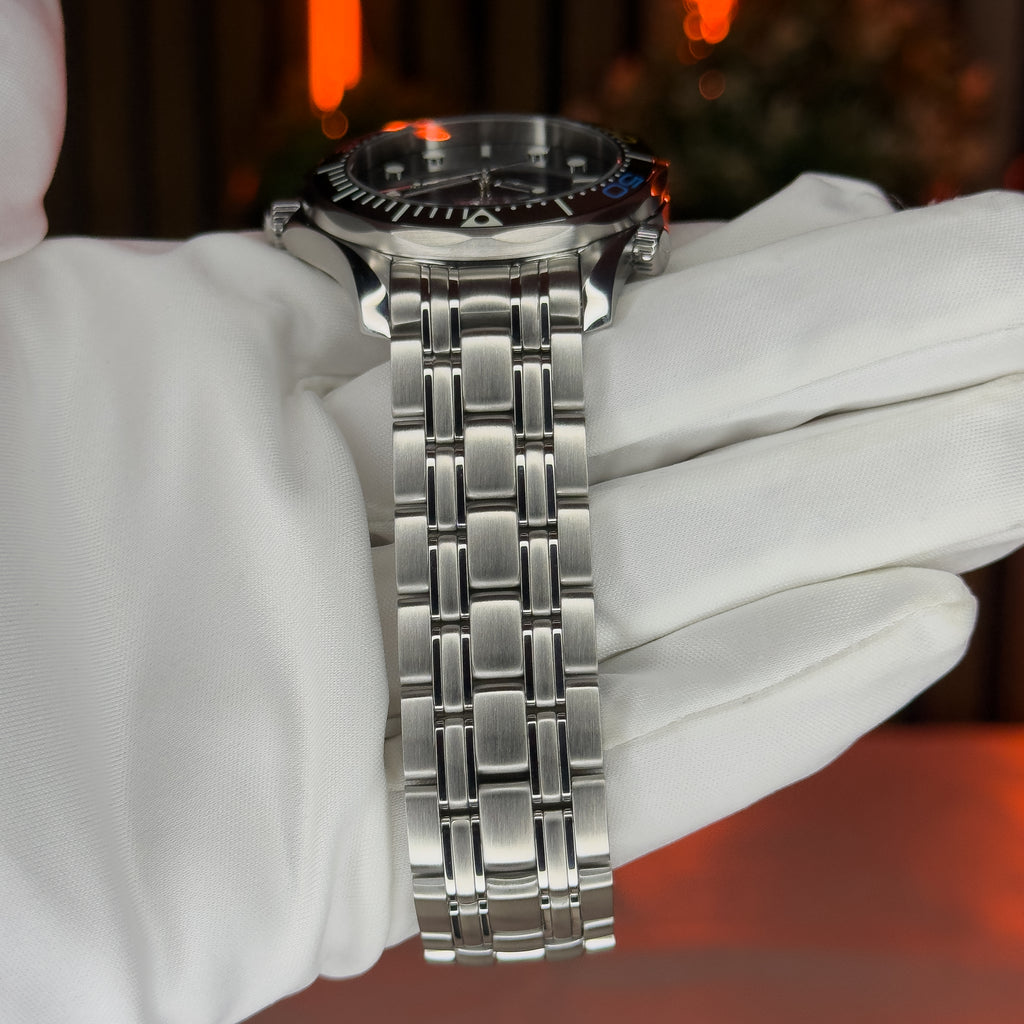 Pre-owned Omega Seamaster Diver 300M Rio 2016 Limited Edition Ref. 522.30.41.20.01.001 — The Crown & Crystal Chandler AZ