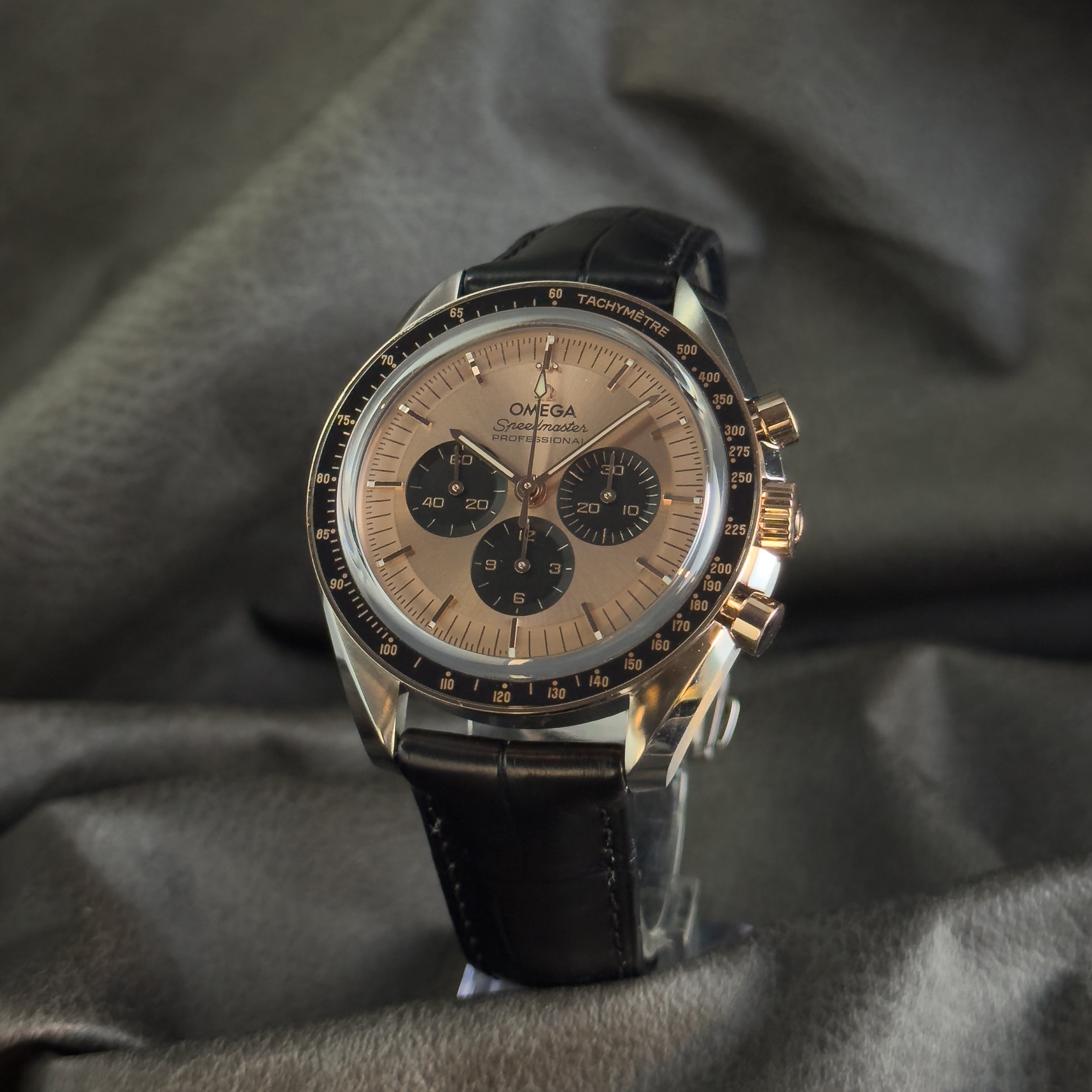 Omega Speedmaster Moonwatch Professional — Steel and Sedna Gold Ref. 310.23.42.50.99.001 — Full Set