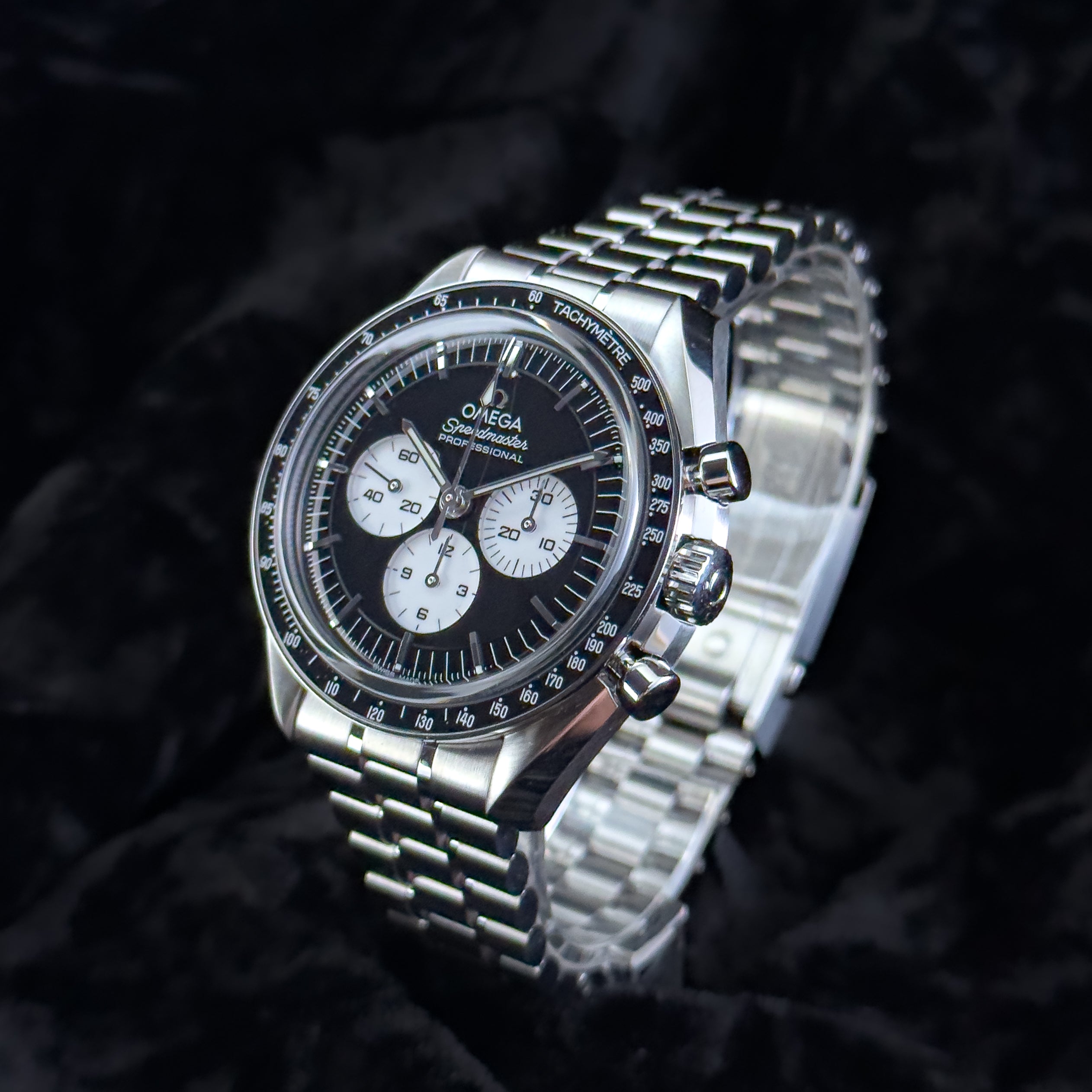 Omega Reverse Panda Speedmaster Professional Moonwatch