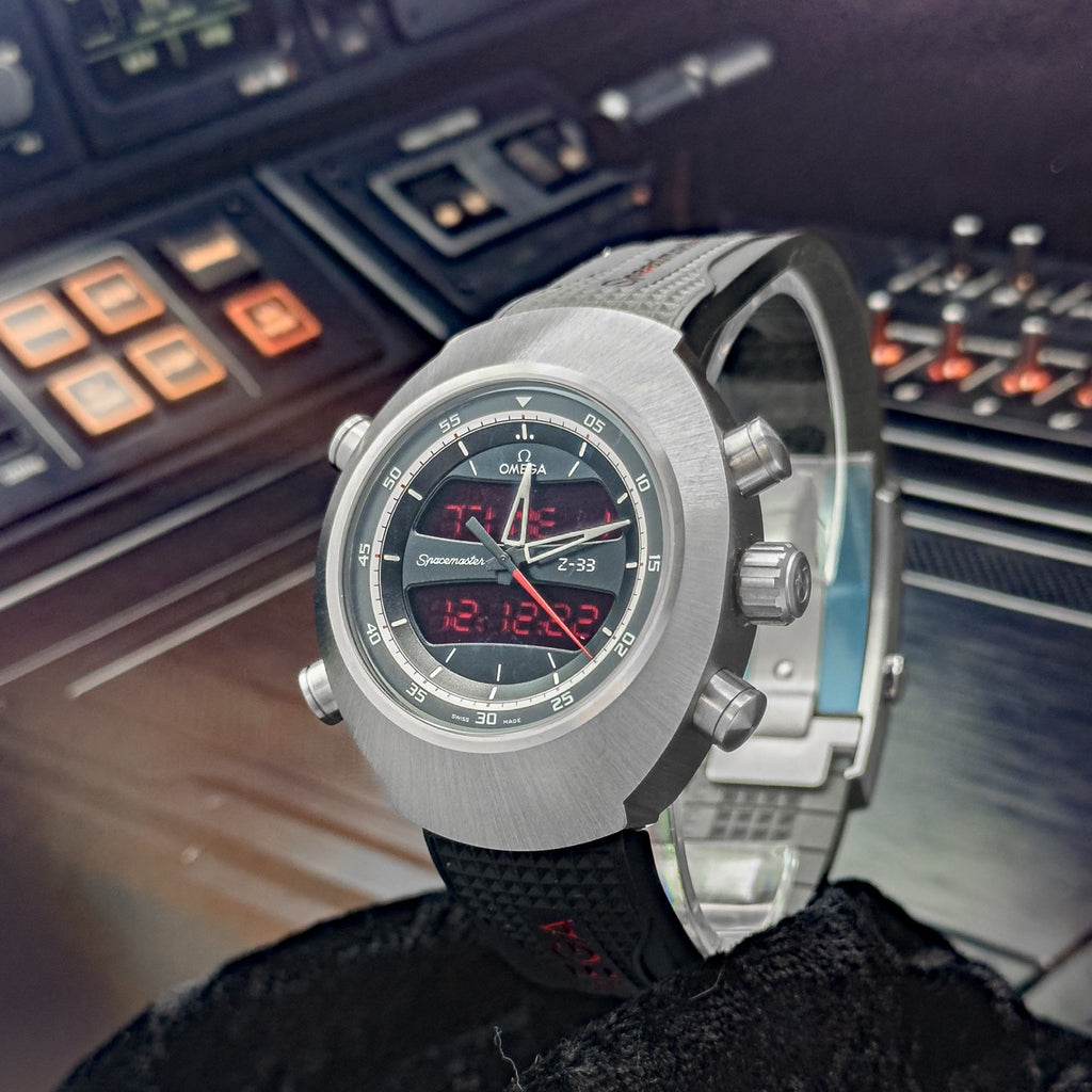 Omega Speedmaster Spacemaster Z-33 Titanium Watch 325.92.43.79.01.001