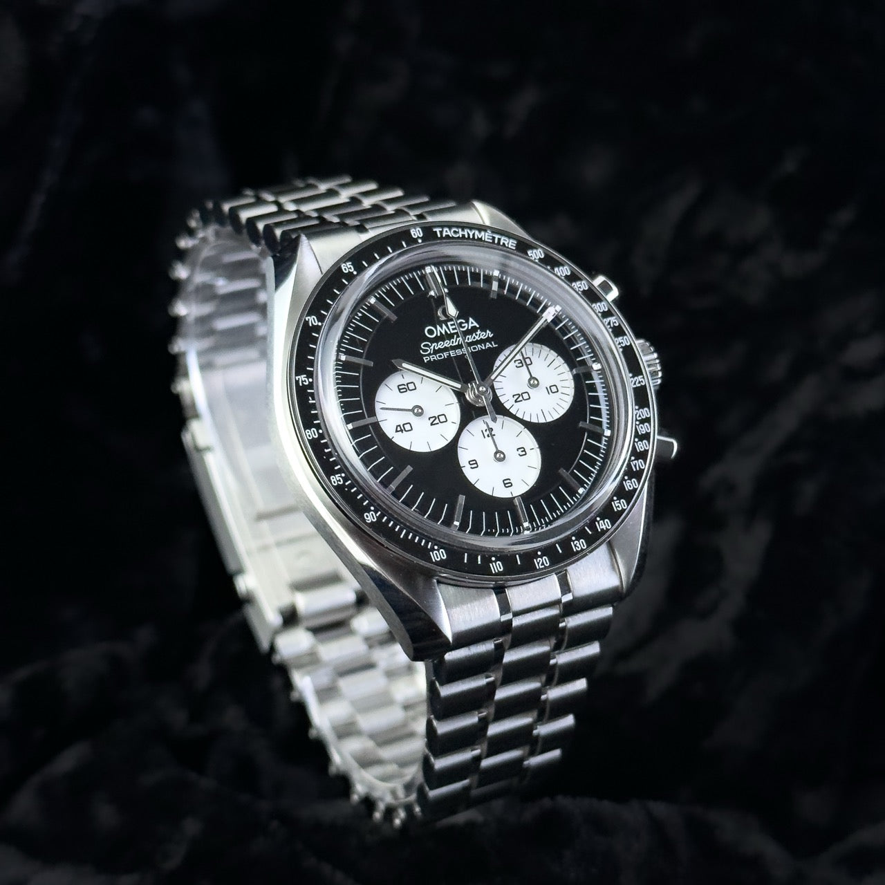 Omega Reverse Panda Speedmaster Professional Moonwatch