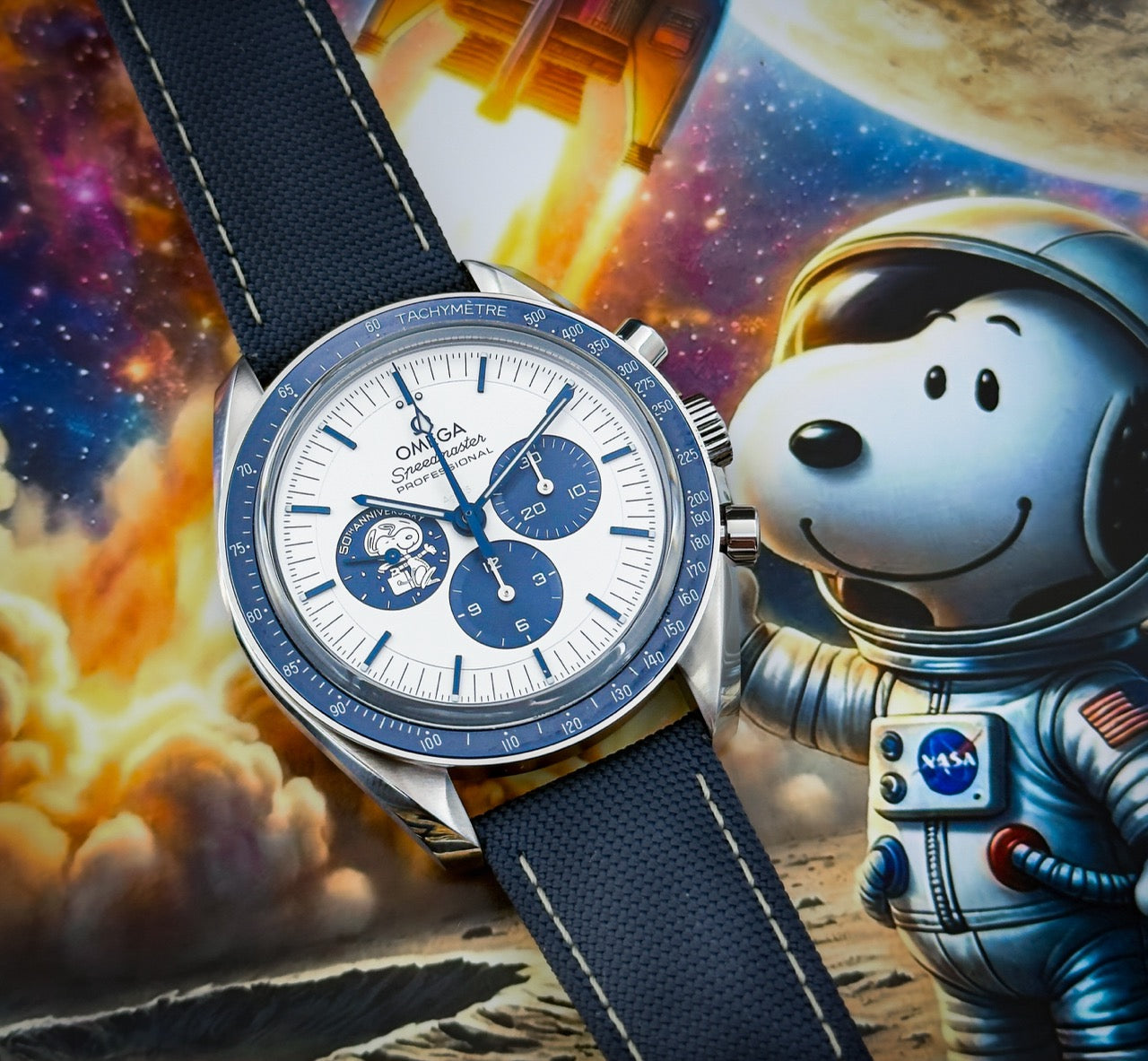 Omega Speedmaster “Silver Snoopy Award” 50th Anniversary – Ref. 310.32.42.50.02.001 Box + Papers
