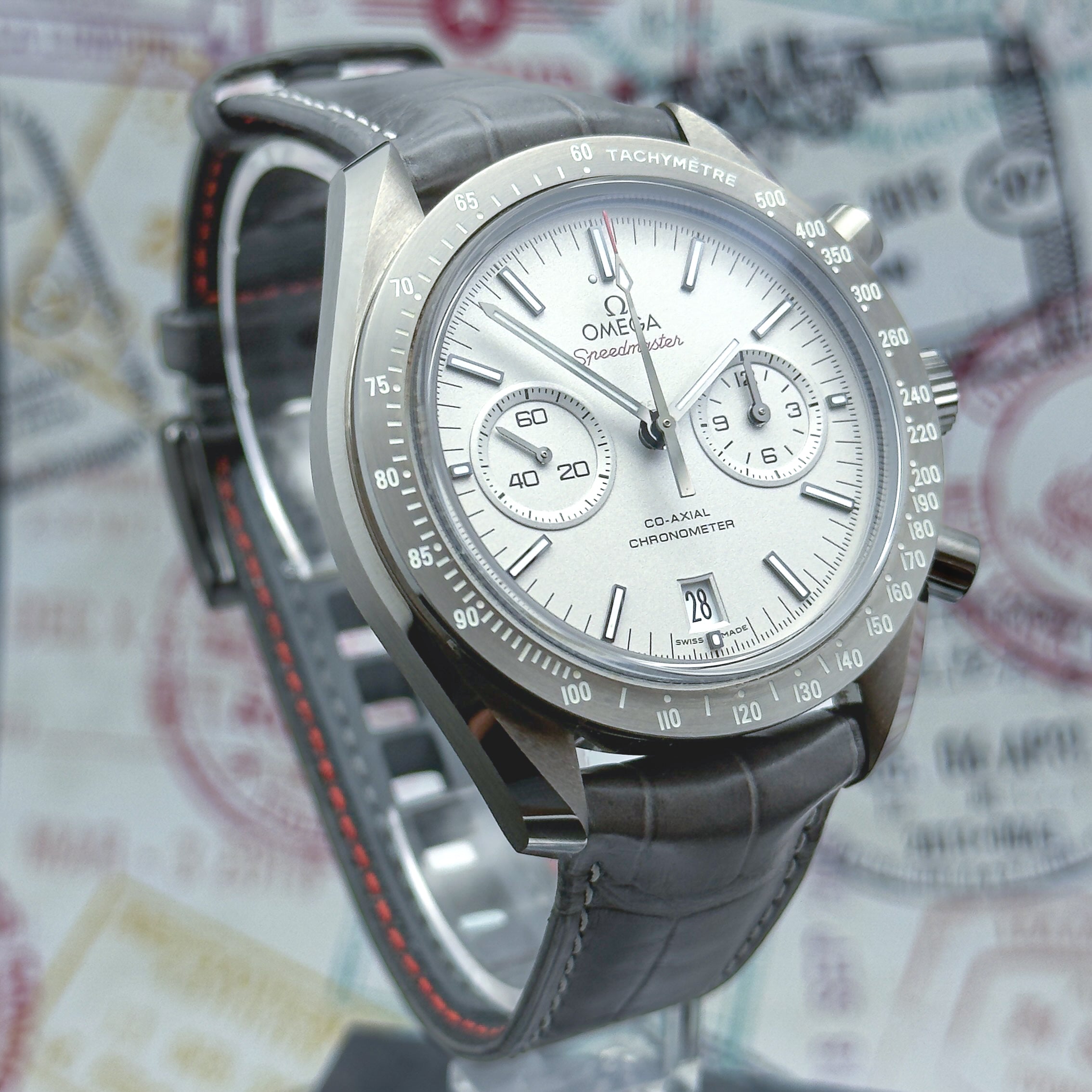 Omega Speedmaster Grey Side of the Moon 311.93.44.51.99.001 Box & Papers