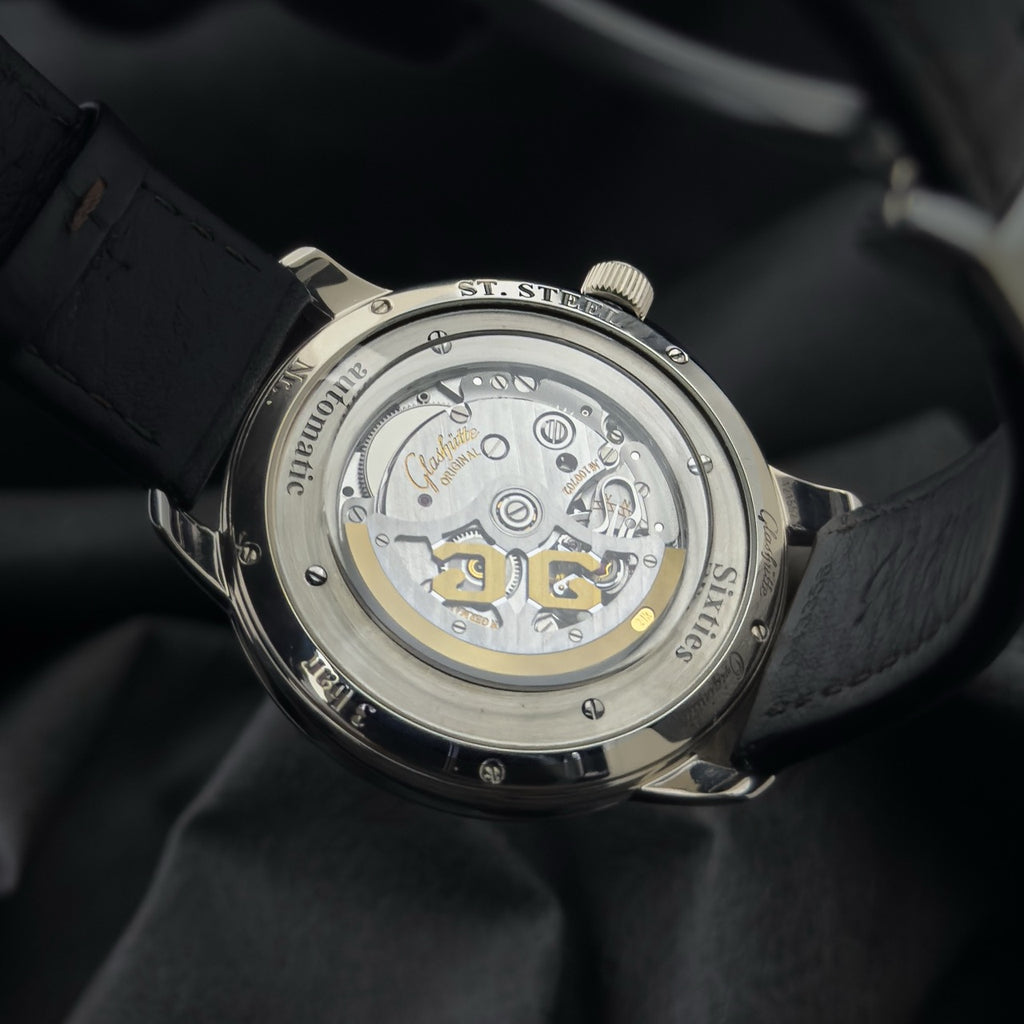 Glashütte Original Sixties Panorama Date — Green Dial — Ref. 2-39-47-04-02-04 — 2018 — Box & Papers