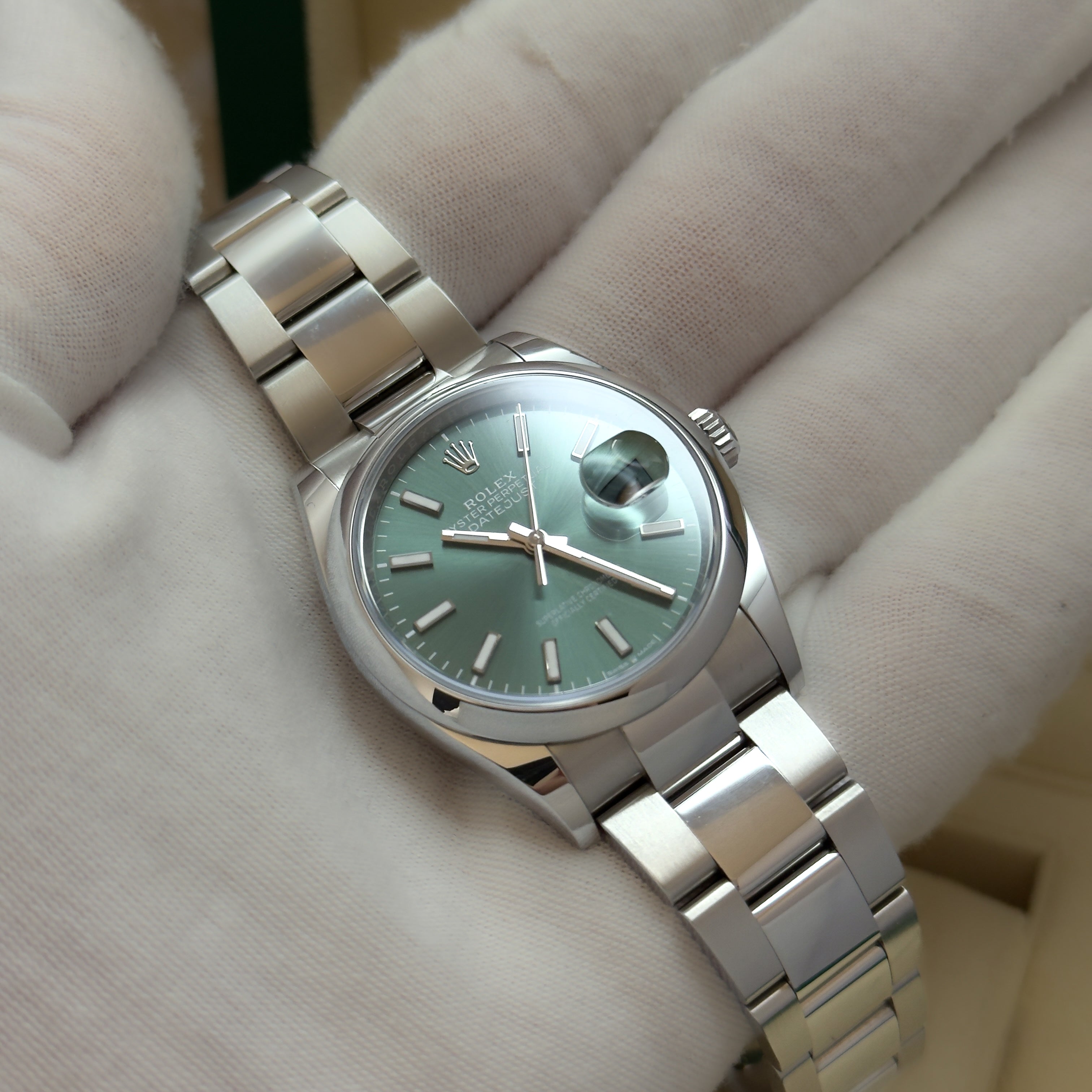 2025 Rolex Datejust 36mm 126200 Oyster Mint Green Dial. Full Set Incl white tag
