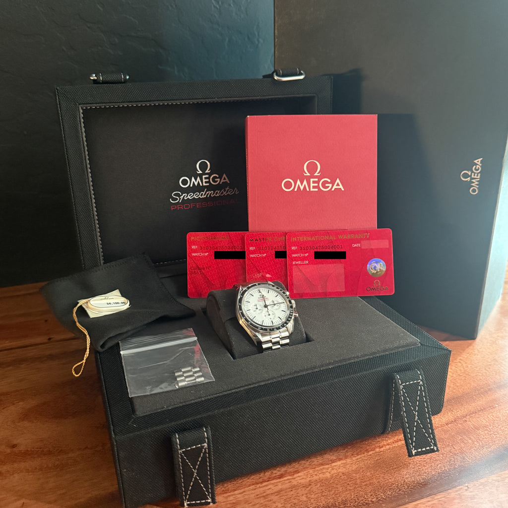 Omega Speedmaster Moonwatch Professional 42mm 310.30.42.50.04.001 | Full Set