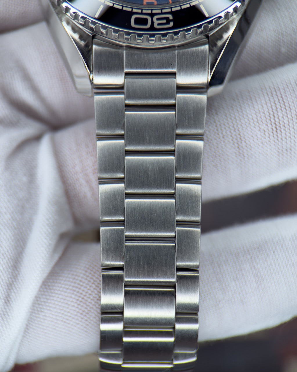 OMEGA Seamaster Planet Ocean 600M 215.30.44.21.01.002 44mm Box & Papers