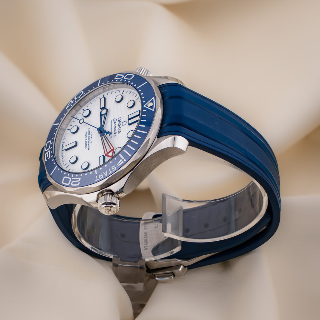 Omega Seamaster Diver 300M America’s Cup Barcelona 42mm Box & Papers