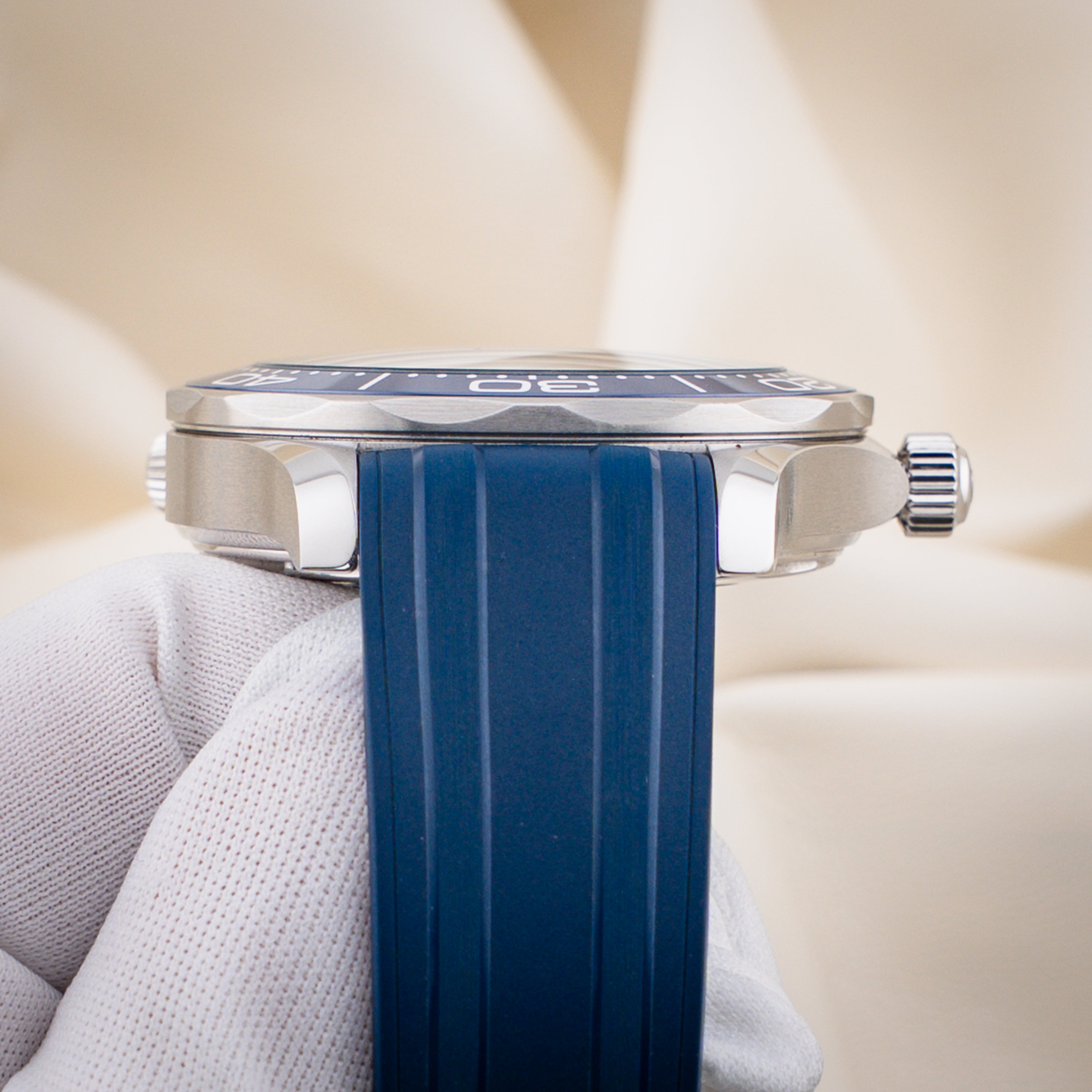 Omega Seamaster Diver 300M America’s Cup Barcelona 42mm Box & Papers