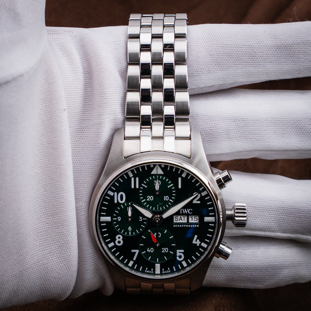 IWC Pilot's Watch Chronograph 41MM - Green Dial - Ref. IW388104 - 2022 - Full Set
