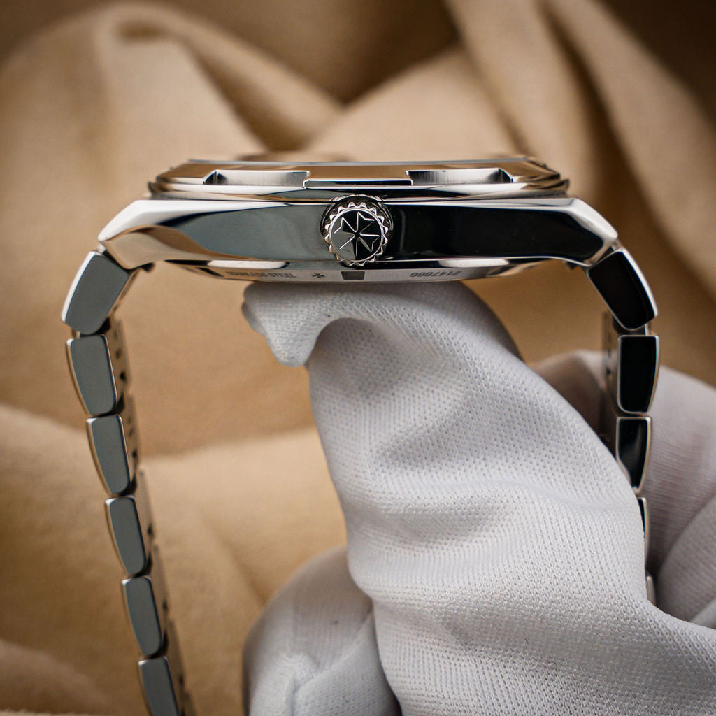 Vacheron Constantin Overseas — Ref. 4500V/110A-B128