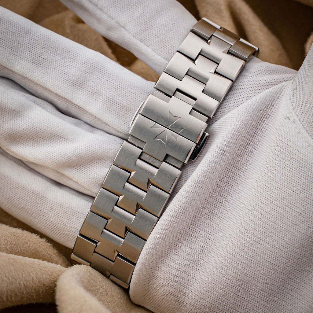 Vacheron Constantin Overseas — Ref. 4500V/110A-B128
