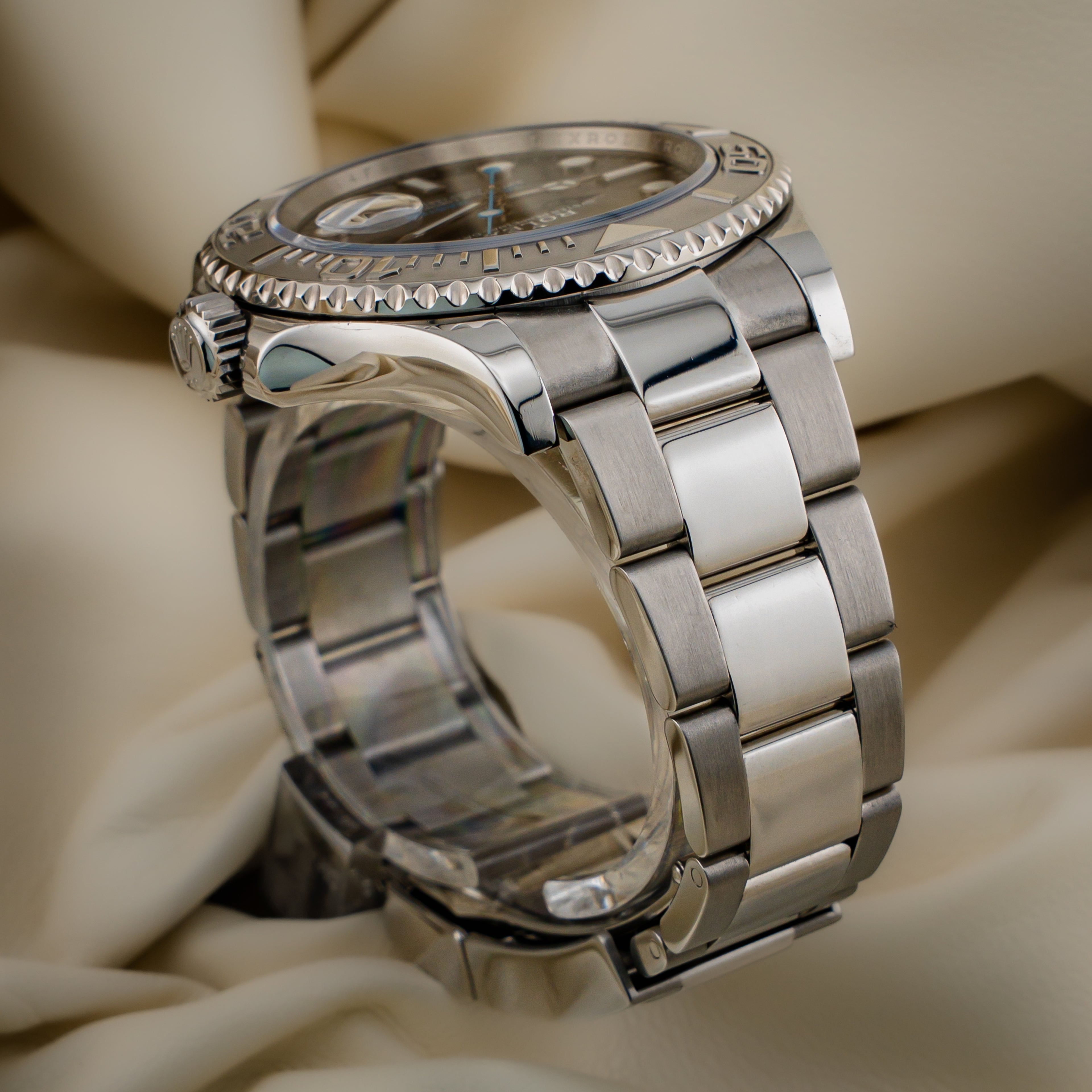Rolex Yacht-Master 40 — Ref. 126622 Rhodium Dial Full Set