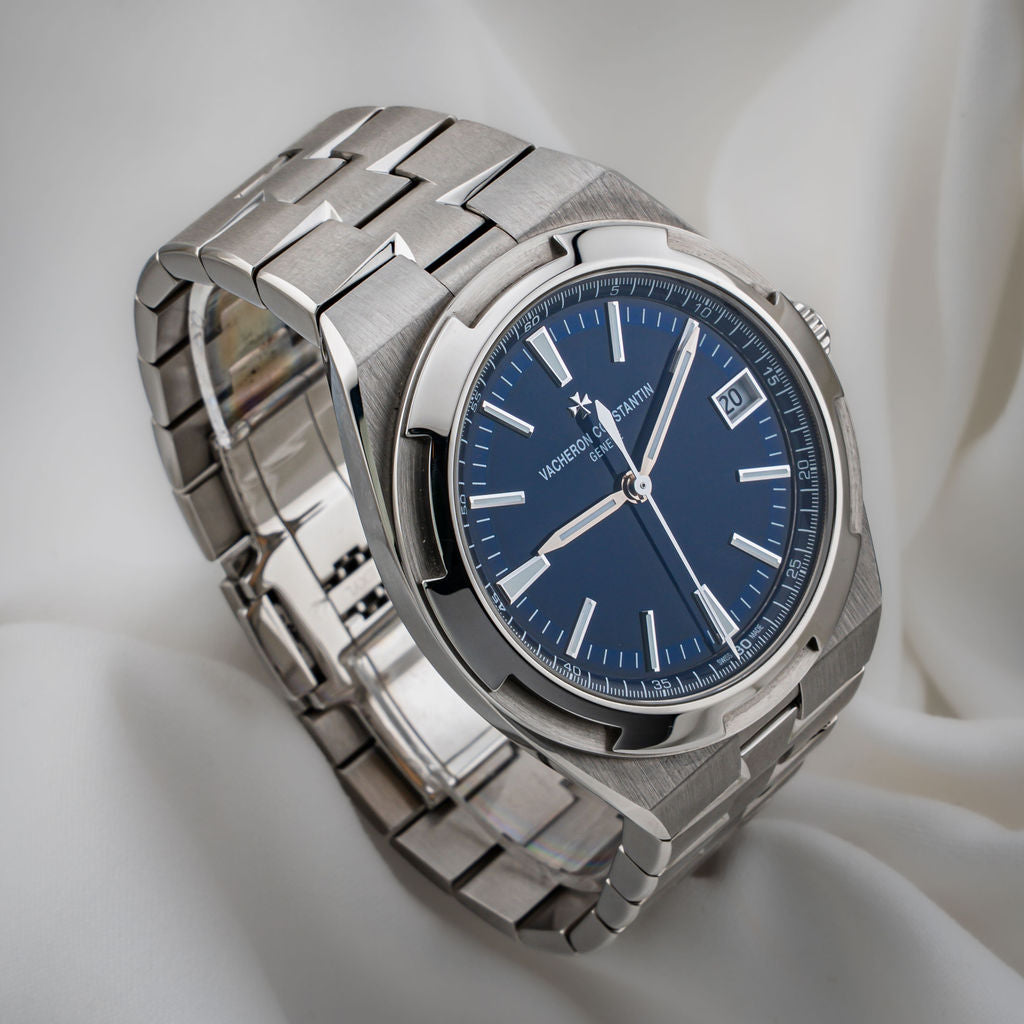 Pre-Owned Vacheron Constantin Overseas — Ref. 4500V/110A-B128