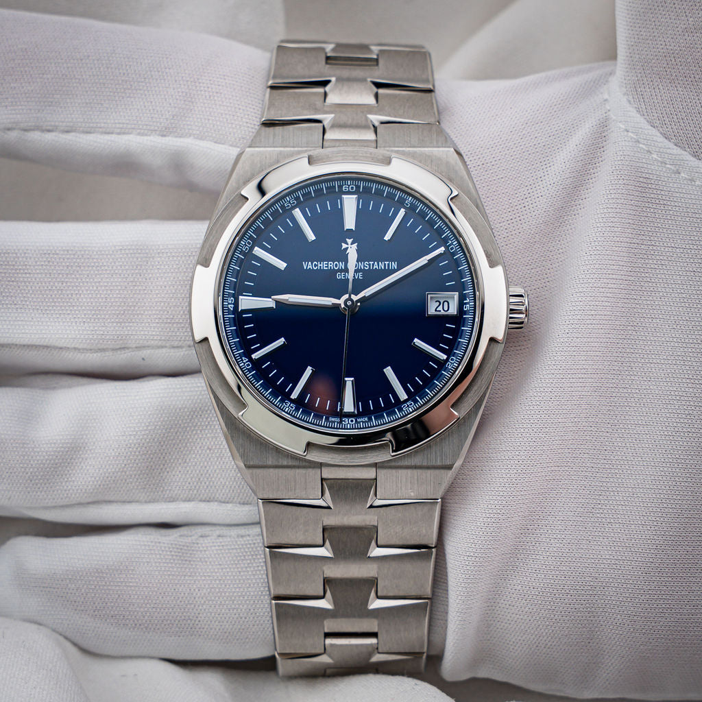 Pre-Owned Vacheron Constantin Overseas — Ref. 4500V/110A-B128