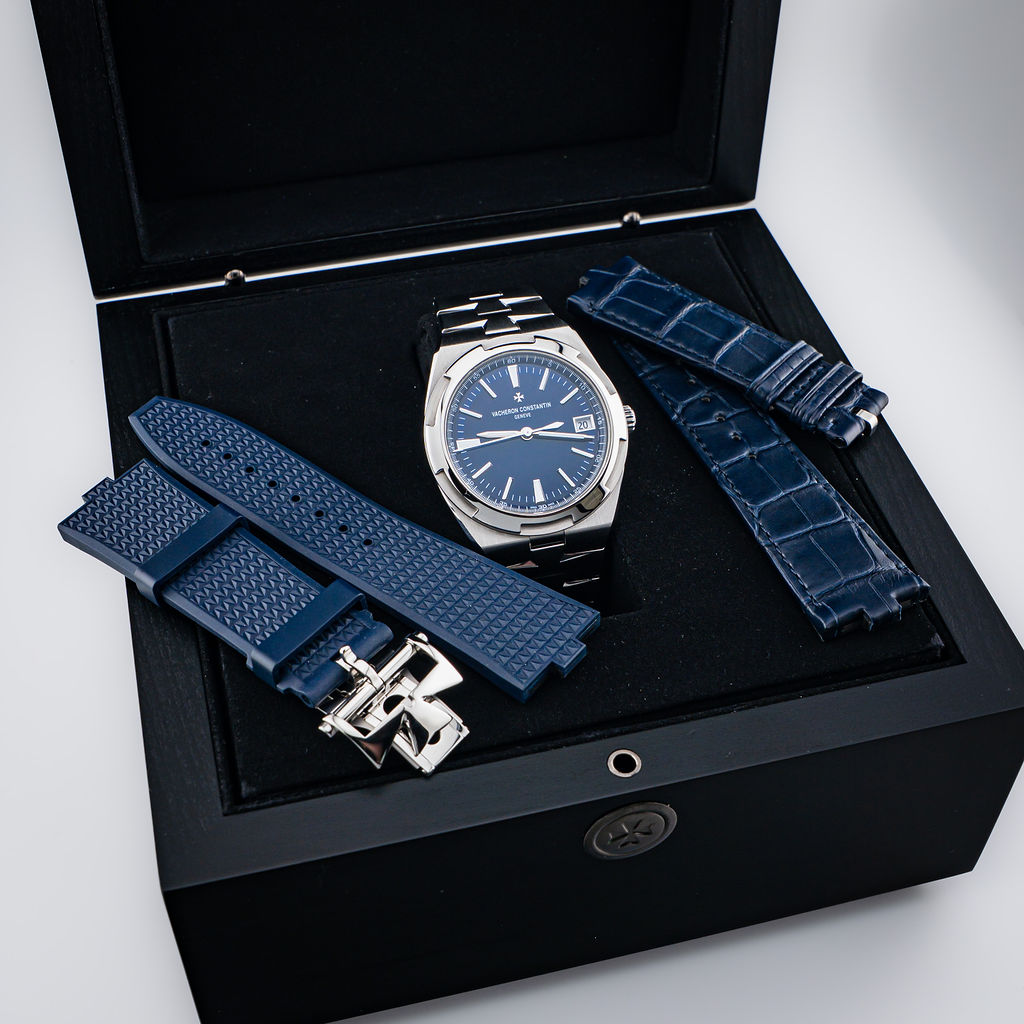 Pre-Owned Vacheron Constantin Overseas — Ref. 4500V/110A-B128