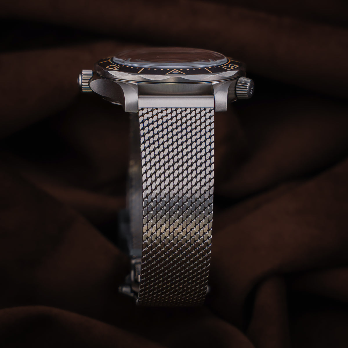 Pre-owned Omega Seamaster Diver 300M 007 Edition Ref. 210.92.42.20.01.001 — The Crown & Crystal Chandler AZ