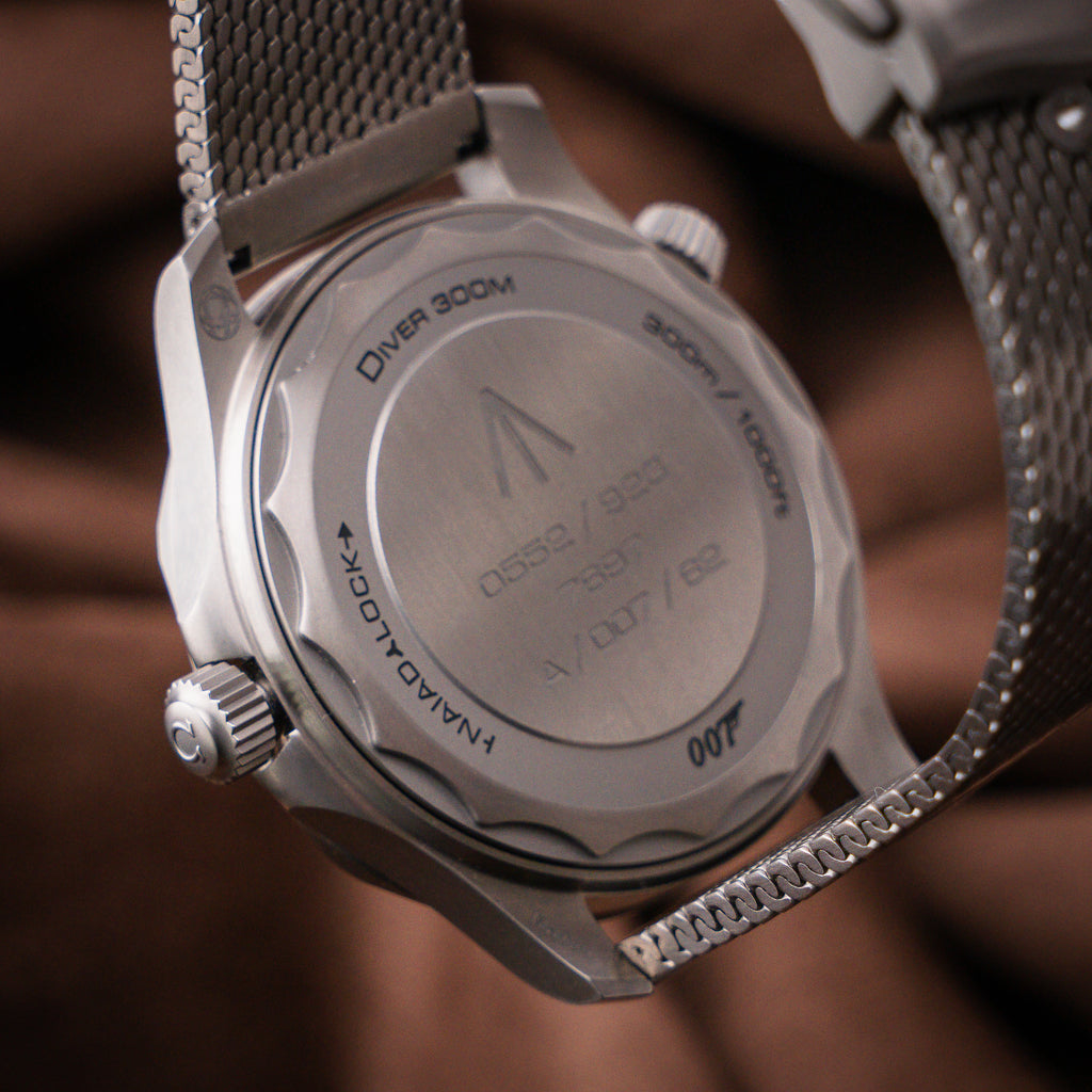 Pre-owned Omega Seamaster Diver 300M 007 Edition Ref. 210.92.42.20.01.001 — The Crown & Crystal Chandler AZ