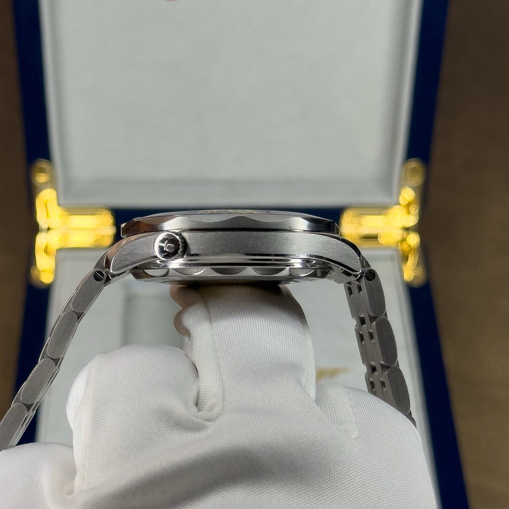 Omega Seamaster Diver 300M Commander's Watch — Ref. 212.32.41.20.04.001 — Limited Edition