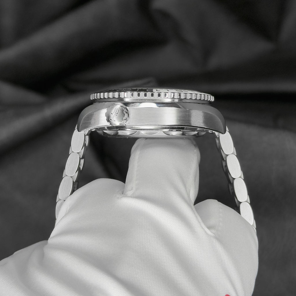 Pre-owned Omega Seamaster Planet Ocean 600M GMT Ref. 215.30.44.22.01.001 — The Crown & Crystal Chandler AZ