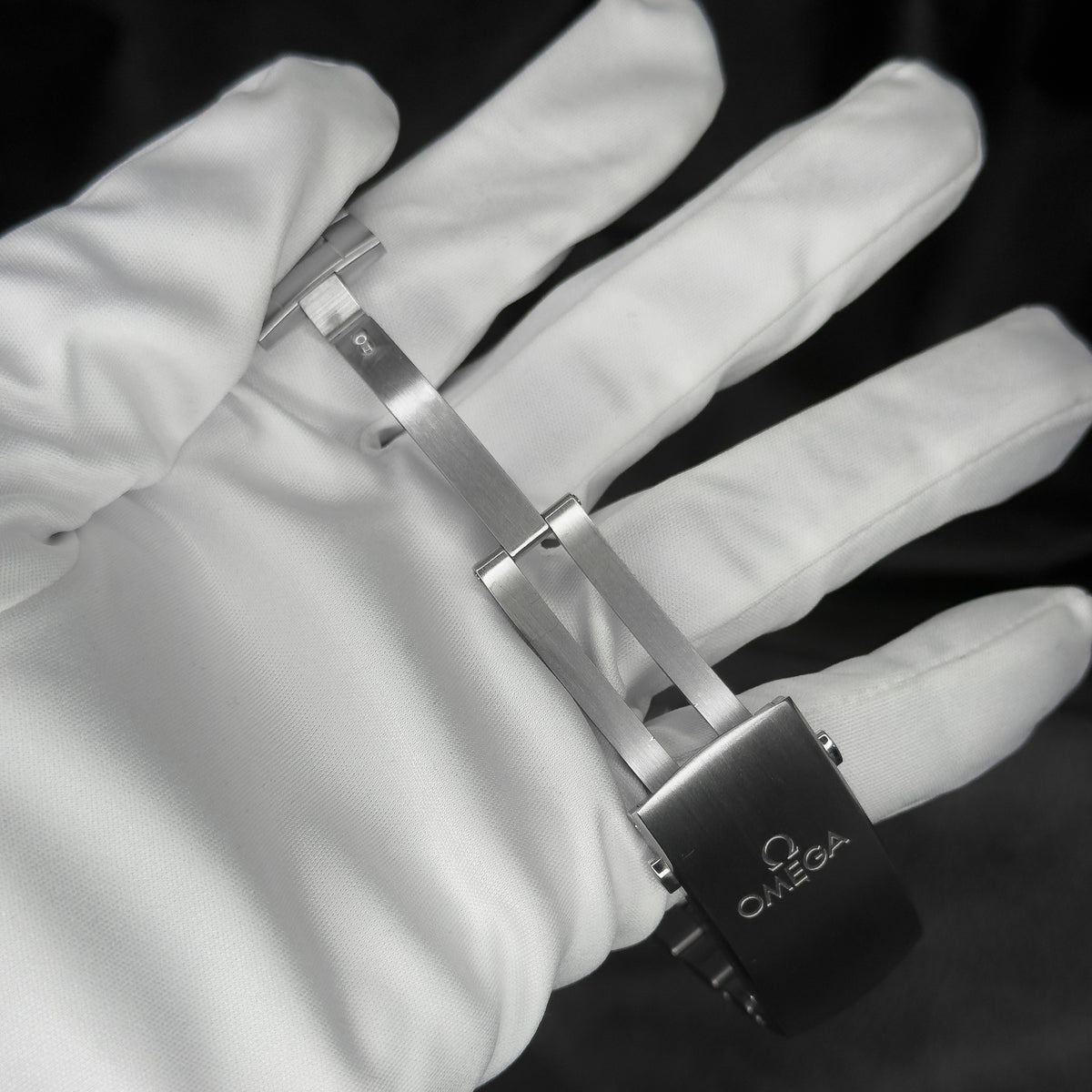 Pre-owned Omega Seamaster Planet Ocean 600M GMT Ref. 215.30.44.22.01.001 — The Crown & Crystal Chandler AZ