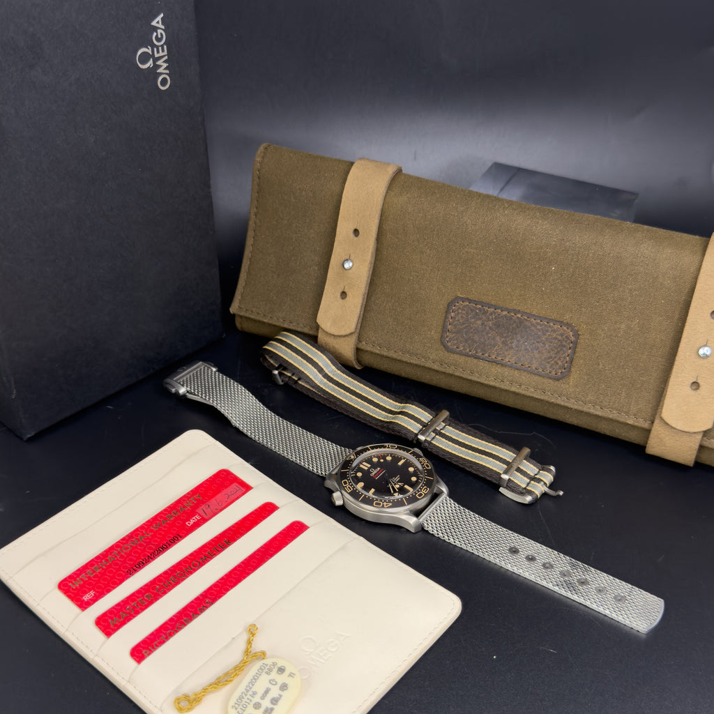Pre-owned Omega Seamaster Diver 300M 007 Edition Ref. 210.92.42.20.01.001 — The Crown & Crystal Chandler AZ