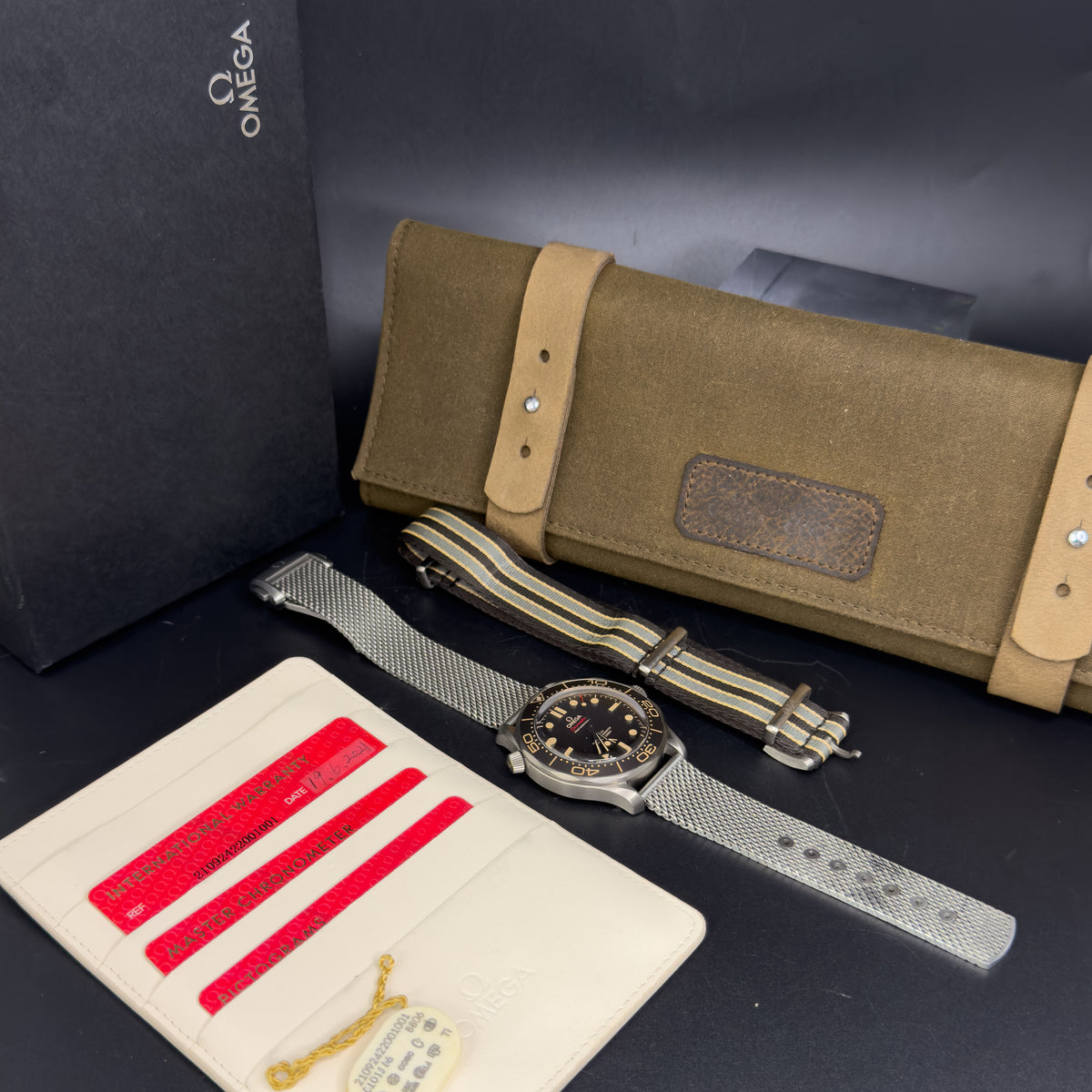 Pre-owned Omega Seamaster Diver 300M 007 Edition Ref. 210.92.42.20.01.001 — The Crown & Crystal Chandler AZ
