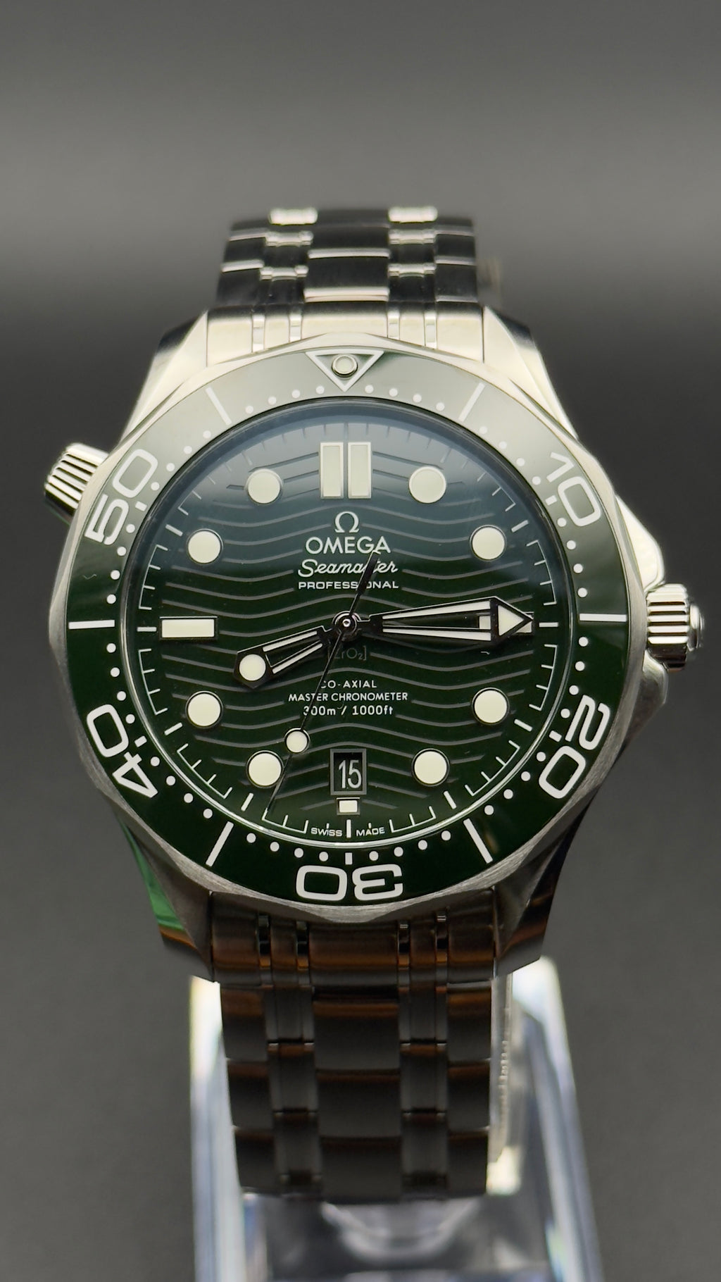 OMEGA Seamaster Diver 300M 210.30.42.20.10.001 Box and papers Complete set