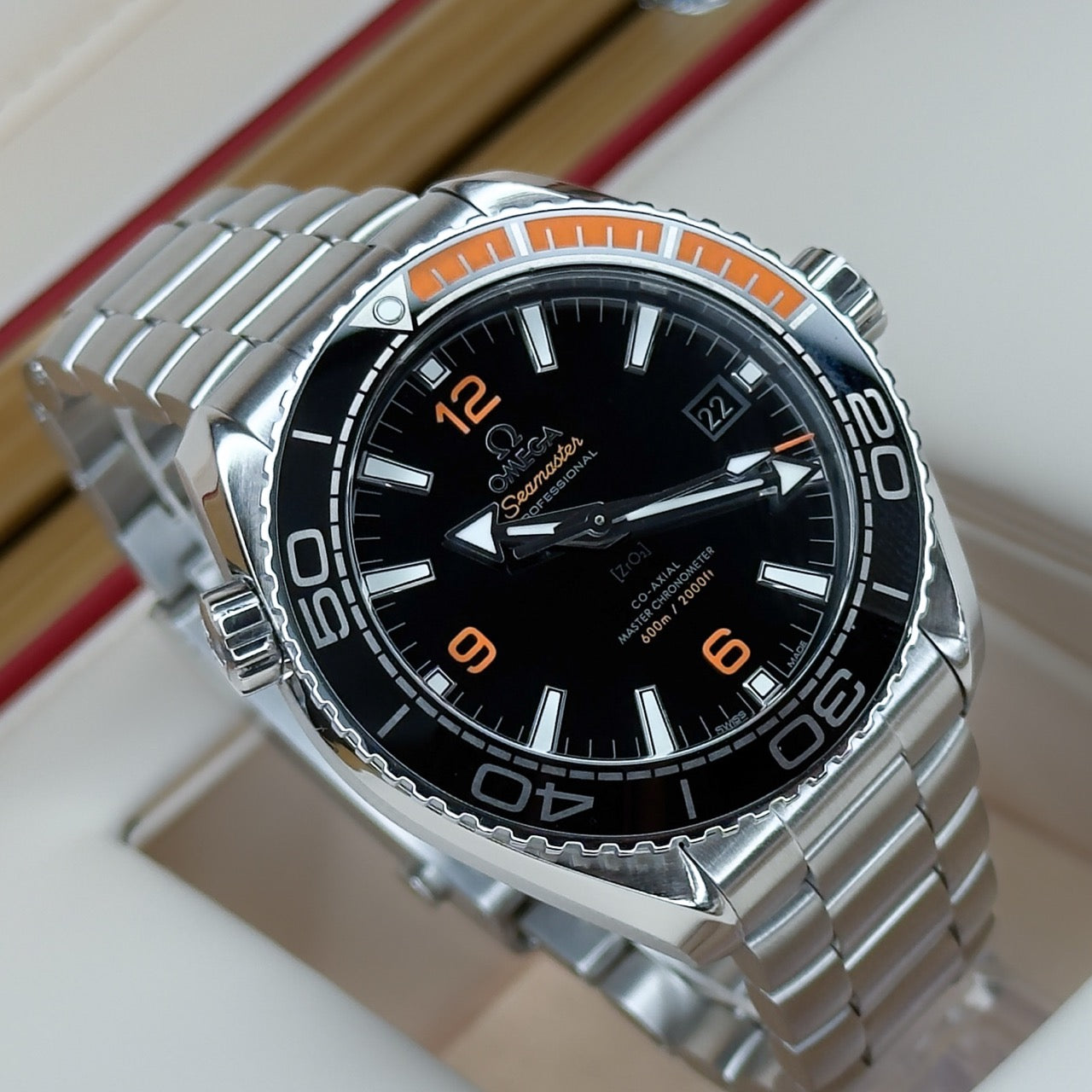 OMEGA Seamaster Planet Ocean 600M 215.30.44.21.01.002 44mm Box & Papers