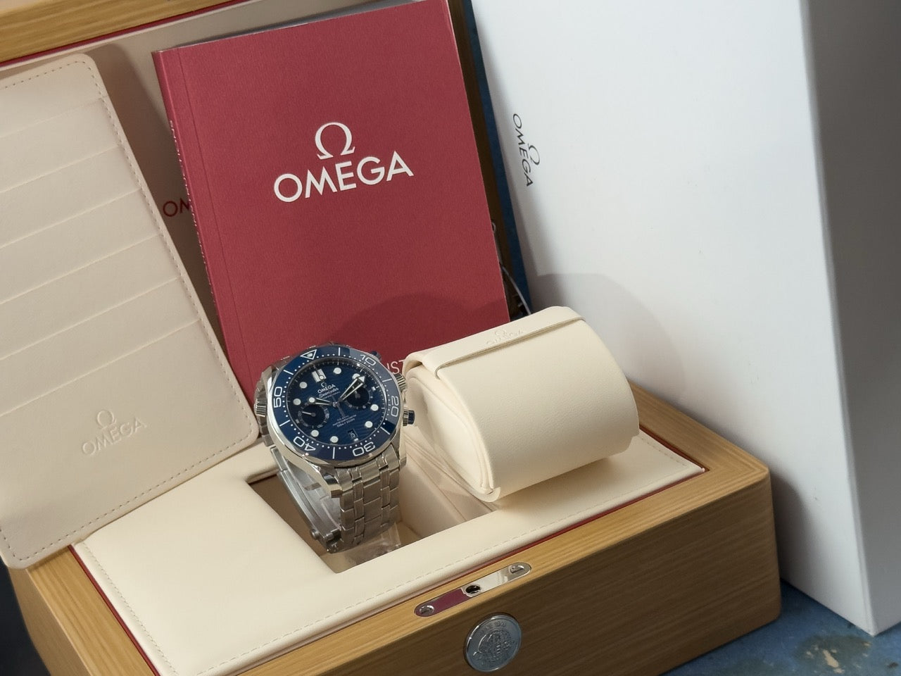 Omega Seamaster Diver 300m Chronograph 44 210.30.44.51.03.001 Blue Dial